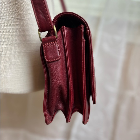 Derek Alexander East/West Half Flap Multi Compartment Red Leather Crossbody - Picture 11 of 13